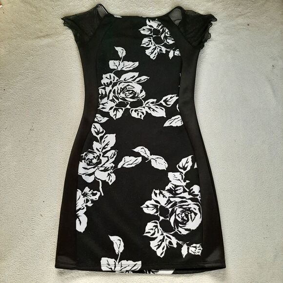 Andrea Missy Floral Dress Size S - Picture 2 of 8